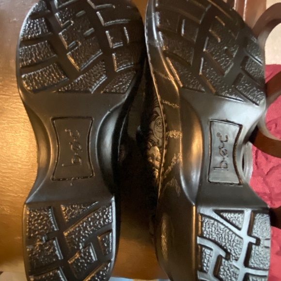 boc Peggy Navy Tooled Clog 8.5 M new in box, never worn - Picture 9 of 9